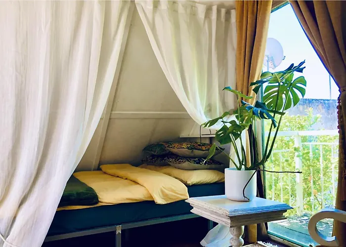 Sleeps 2 With Free Parking Mexilhoeira Grande
